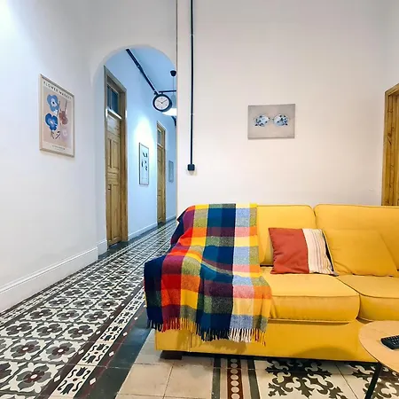 招待所 Con Patio Privado En Casa Compartida 3*