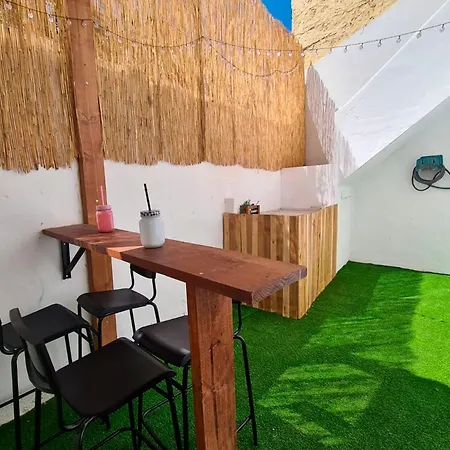 招待所 Con Patio Privado En Casa Compartida 3*
